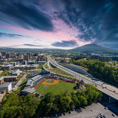Holiday Inn Express Chattanooga - Hamilton Place Eksteriør billede