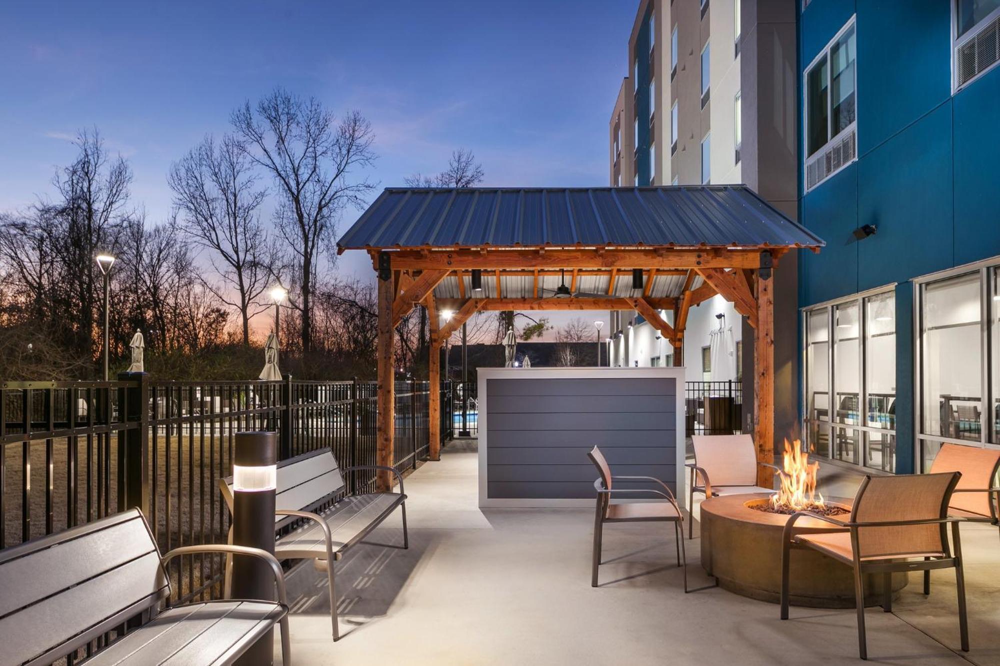 Holiday Inn Express Chattanooga - Hamilton Place Eksteriør billede